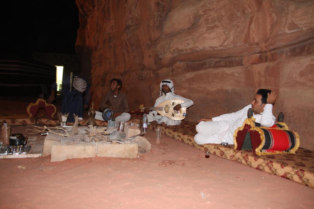 Wadi Rum Sleep Under The Stars Ngoại thất bức ảnh