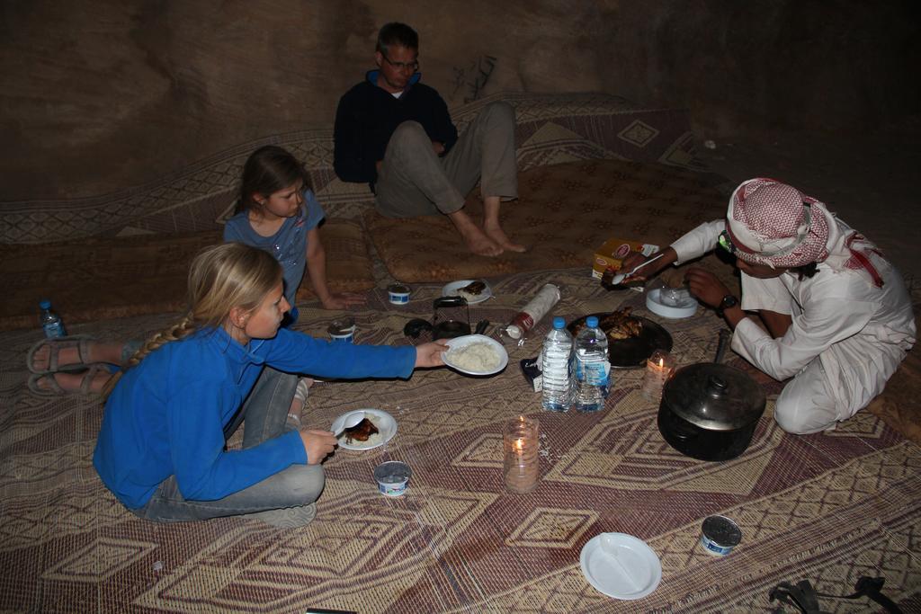 Wadi Rum Sleep Under The Stars Ngoại thất bức ảnh